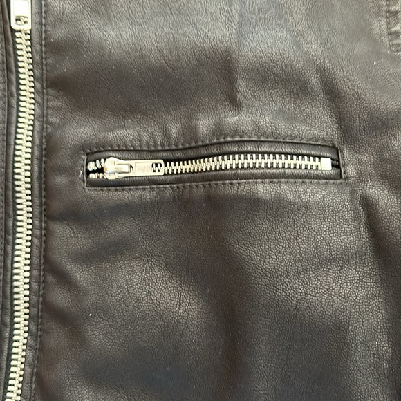 Men’s Forever 21 Faux Leather Jacket - Picture 3 of 5